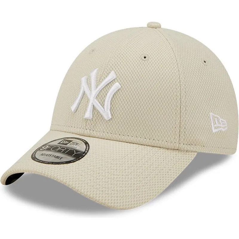 buet-beige-justerbar-9forty-diamond-era-kasket-fra-new-york-yankees-mlb-fra-new-era
