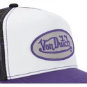 hvid-sort-og-violet-trucker-kasket-sum-pur-fra-von-dutch