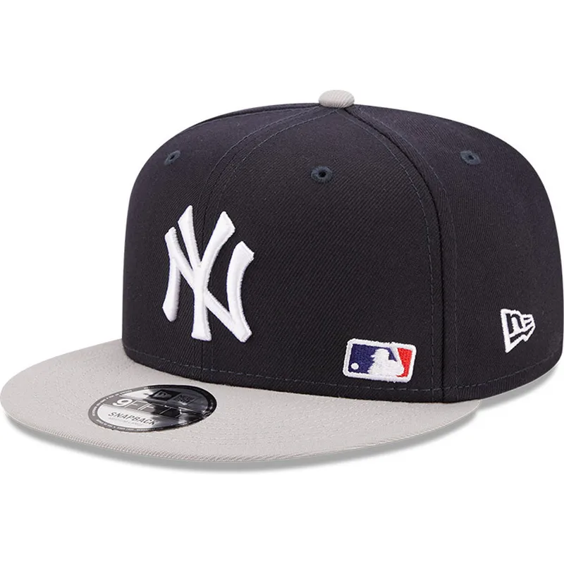 flad-kasket-marinebla-og-gra-snapback-9fifty-team-arch-fra-new-york-yankees-mlb-fra-new-era
