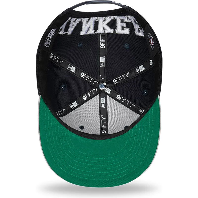 flad-kasket-marinebla-og-gra-snapback-9fifty-team-arch-fra-new-york-yankees-mlb-fra-new-era