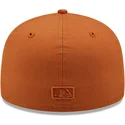 brun-justerbar-flat-kasket-med-marineblat-logo-59fifty-league-essential-los-angeles-dodgers-mlb-fra-new-era