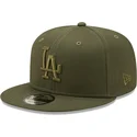 gron-fladskygget-snapback-kasket-med-gront-logo-9fifty-league-essential-fra-los-angeles-dodgers-mlb-fra-new-era