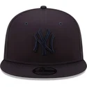 new-era-new-york-yankees-mlb-9fifty-league-essential-morkebla-snapback-flat-kasket-med-morkebla-logo