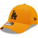 orange-justerbar-buet-kasket-med-sort-logo-9forty-league-essential-los-angeles-dodgers-mlb-fra-new-era