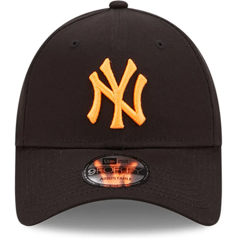 new-era-new-york-yankees-mlb-9forty-neon-pack-sort-justerbar-kasket-med-buet-skygge-og-orange-logo