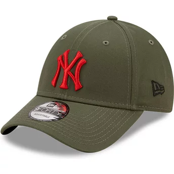 New Era Curved Brim Red Logo 9FORTY Stadium Food New York Yankees MLB Green Adjustable Cap