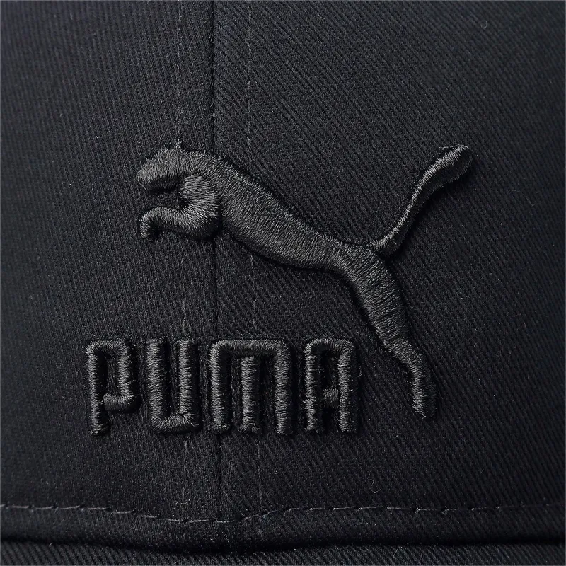 sort-justerbar-curved-cap-med-sort-classics-archive-logo-fra-puma