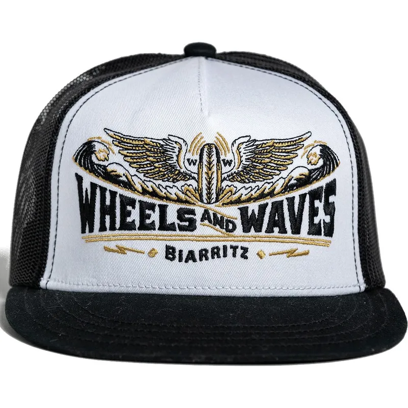 flad-trucker-kasket-hvid-og-sort-spitfire-black-ww18-fra-wheels-and-waves