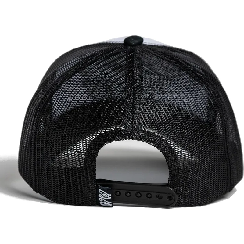 hvid-og-sort-trucker-kasket-nuts-bw-ww26-fra-wheels-and-waves