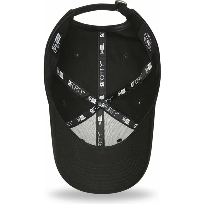 kasketter-buet-sort-justerbar-rem-til-barn-9forty-league-essential-fra-new-york-yankees-mlb-af-new-era