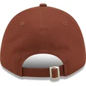 new-era-new-york-yankees-mlb-9forty-league-essential-justerbar-brun-buet-kasket-med-brunt-logo