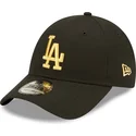 sort-justerbar-kasket-med-buet-skygge-og-gyldent-logo-9forty-metallic-los-angeles-dodgers-mlb-fra-new-era