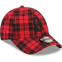 rod-justerbar-buet-kasket-med-sort-logo-9forty-plaid-fra-boston-red-sox-mlb-fra-new-era