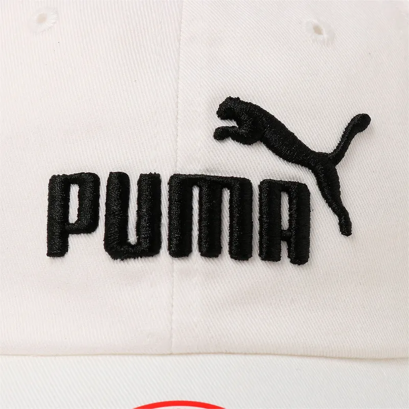 hvid-justerbar-buet-kasket-til-born-essentials-fra-puma