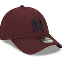 kasketter-buet-rod-justerbar-rem-granate-9forty-league-essential-fra-new-york-yankees-mlb-af-new-era