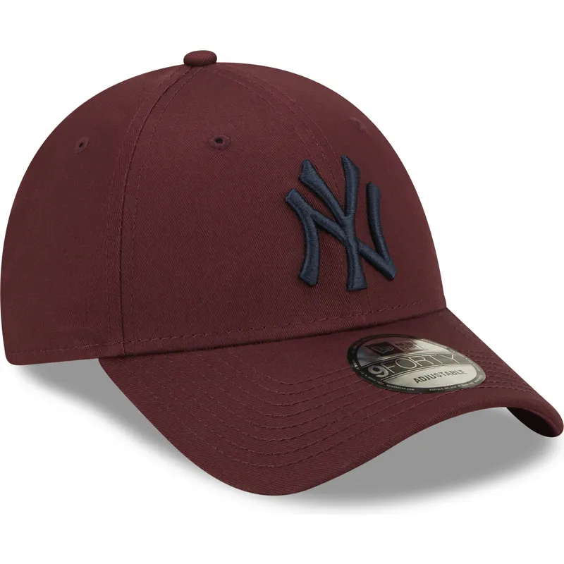 kasketter-buet-rod-justerbar-rem-granate-9forty-league-essential-fra-new-york-yankees-mlb-af-new-era
