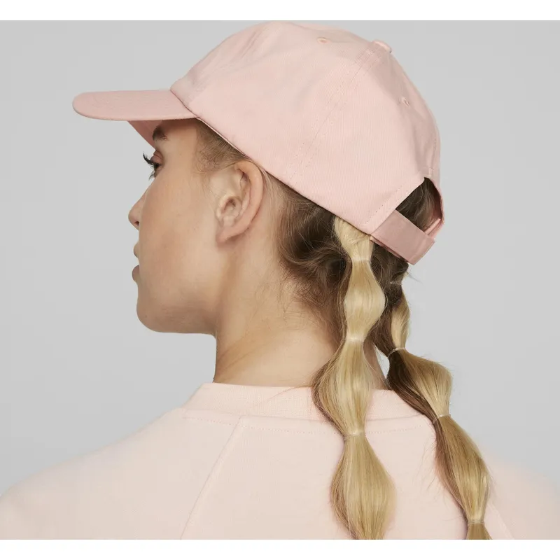 justerbar-lyserod-buet-kasket-essentials-cat-logo-fra-puma