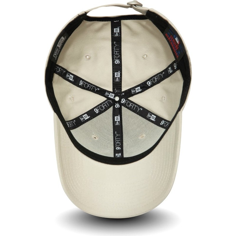 new-era-curved-brim-black-logo-9forty-league-essential-new-york-yankees-mlb-beige-adjustable-cap