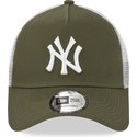 new-era-9forty-a-frame-new-york-yankees-mlb-green-and-white-trucker-hat