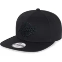 sort-fladskaerms-snapback-cap-med-sort-logo-9fifty-fra-los-angeles-lakers-nba-fra-new-era