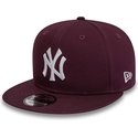 new-era-flat-brim-9fifty-essential-new-york-yankees-mlb-maroon-snapback-cap