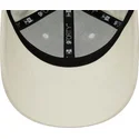 beige-justerbar-kvindekasket-med-buet-skygge-9forty-cord-mini-logo-los-angeles-dodgers-mlb-fra-new-era