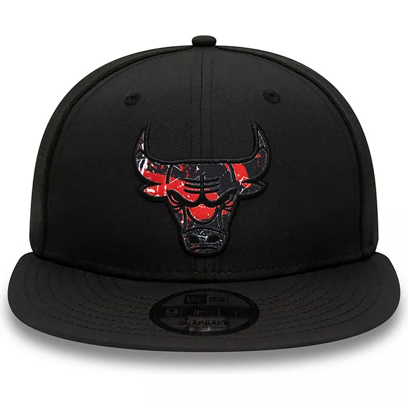 new-era-flat-brim-red-logo-9fifty-print-infill-chicago-bulls-nba-black-snapback-cap