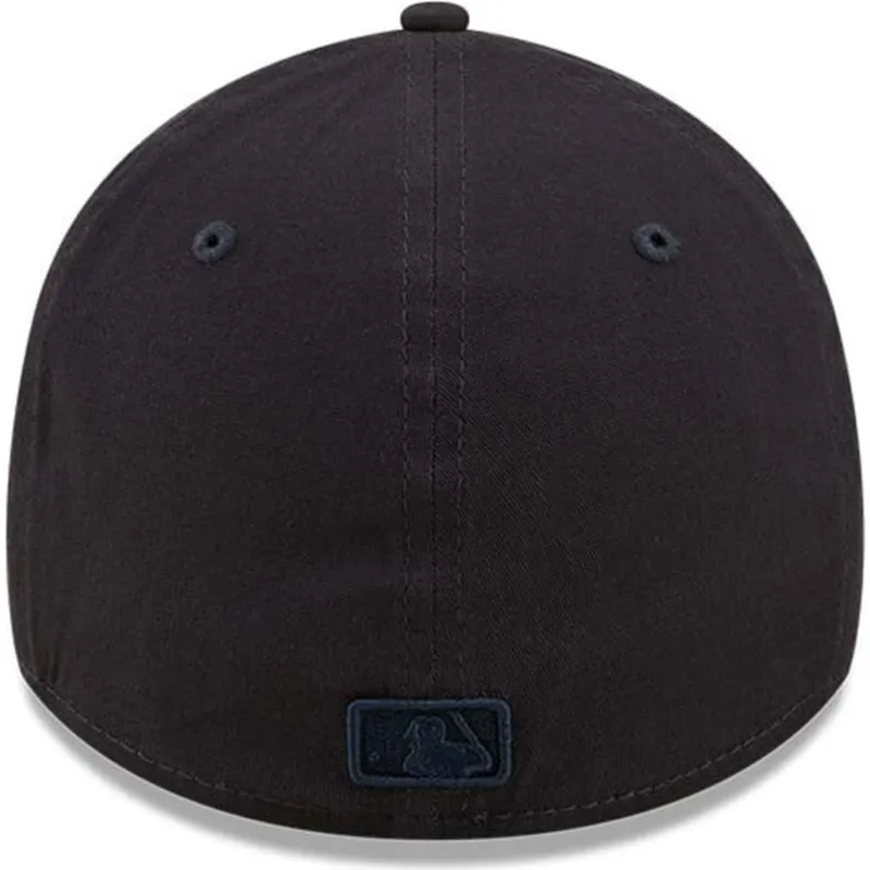 buet-marinebla-justerbar-kasket-med-marineblat-logo-39thirty-league-essential-fra-los-angeles-dodgers-mlb-fra-new-era