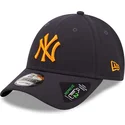 kasketter-buet-marinebla-justerbar-rem-9forty-repreve-fra-new-york-yankees-mlb-af-new-era