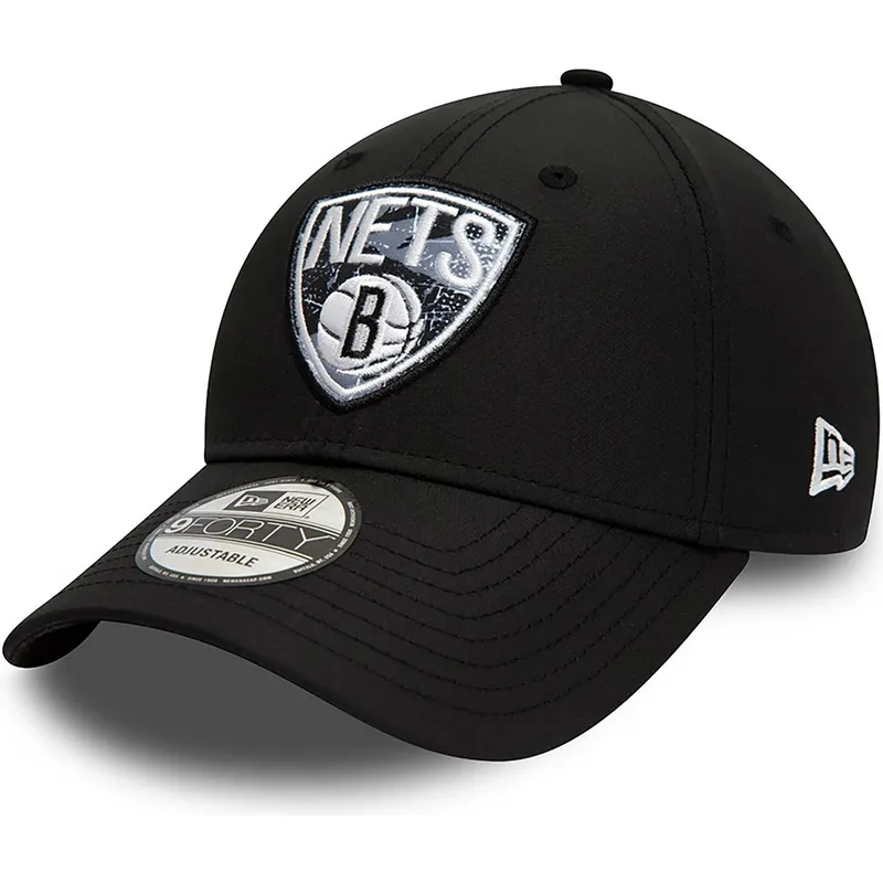 kasketter-buet-sort-justerbar-rem-9forty-print-infill-fra-brooklyn-nets-nba-af-new-era