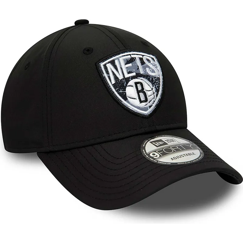 kasketter-buet-sort-justerbar-rem-9forty-print-infill-fra-brooklyn-nets-nba-af-new-era