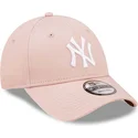new-era-new-york-yankees-mlb-9forty-league-essential-justerbar-pink-kasket-med-buet-skygge-og-hvidt-logo