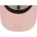 new-era-new-york-yankees-mlb-9forty-league-essential-justerbar-pink-kasket-med-buet-skygge-og-hvidt-logo