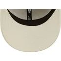 buet-beige-fitted-kasket-med-beige-logo-39thirty-league-essential-fra-new-york-yankees-mlb-fra-new-era