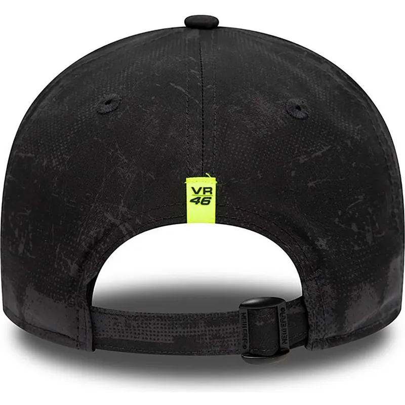 kasketter-buet-sort-justerbar-rem-valentino-rossi-vr46-9forty-all-over-print-fra-valentino-rossi-vr46-motogp-af-new-era