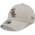 kasketter-buet-beige-justerbar-rem-til-barn-9forty-league-essential-fra-chicago-white-sox-mlb-af-new-era