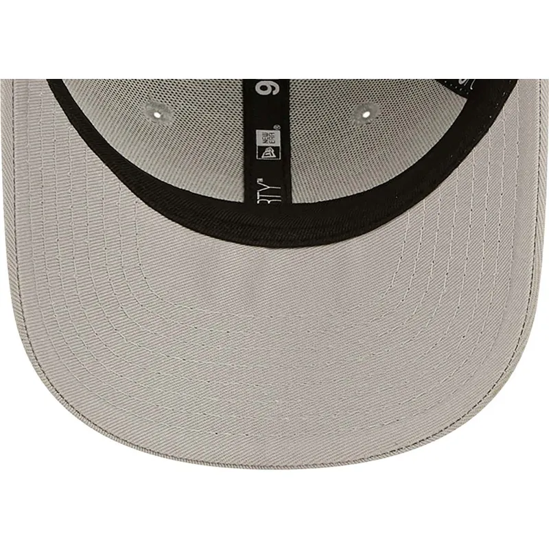 kasketter-buet-beige-justerbar-rem-til-barn-9forty-league-essential-fra-chicago-white-sox-mlb-af-new-era