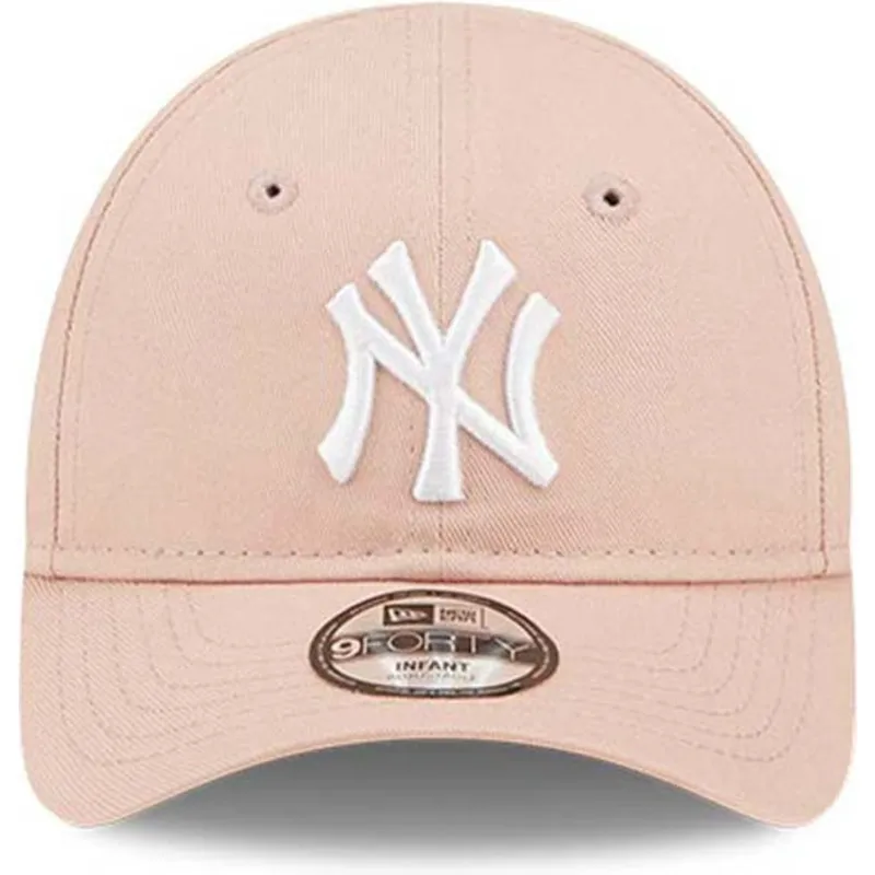 kasketter-buet-rosa-justerbar-rem-til-barn-pequeno-9forty-league-essential-fra-new-york-yankees-mlb-af-new-era