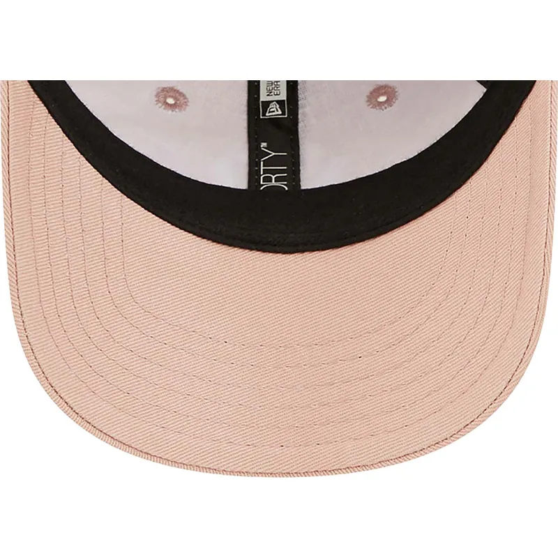 kasketter-buet-rosa-justerbar-rem-til-barn-pequeno-9forty-league-essential-fra-new-york-yankees-mlb-af-new-era