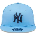 new-era-new-york-yankees-mlb-9fifty-league-essential-bla-snapback-cap-med-fladt-skygge-og-blat-logo