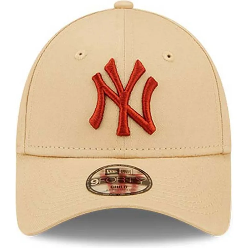 kasketter-buet-beige-justerbar-rem-til-barn-marron-9forty-league-essential-fra-new-york-yankees-mlb-af-new-era