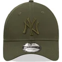 gron-buet-snapback-kasket-med-gront-logo-9forty-league-essential-fra-new-york-yankees-mlb-fra-new-era