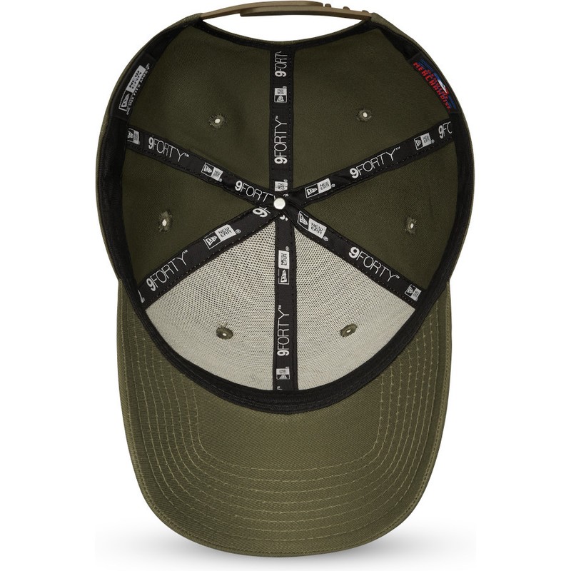 new-era-curved-brim-green-logo-9forty-league-essential-new-york-yankees-mlb-green-snapback-cap