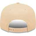 beige-flad-snapback-9fifty-league-essential-kasket-fra-new-york-yankees-mlb-fra-new-era