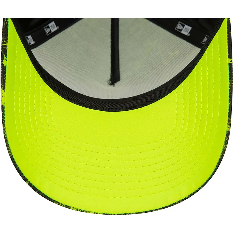 kasketter-buet-gul-snapback-valentino-rossi-vr46-9forty-all-over-print-fra-valentino-rossi-vr46-motogp-af-new-era