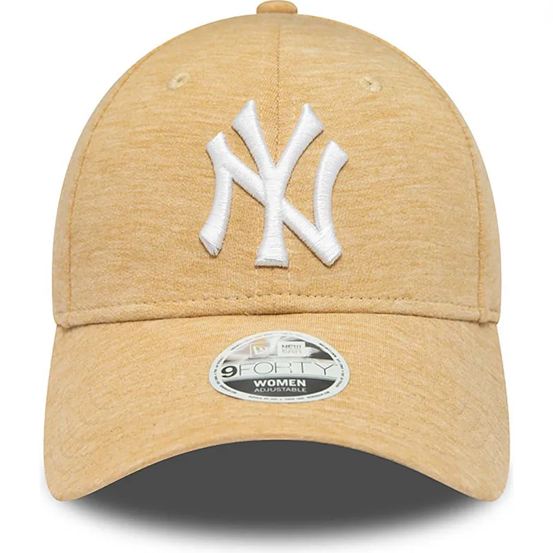 buet-beige-justerbar-kasket-til-kvinder-9forty-jersey-fra-new-york-yankees-mlb-fra-new-era