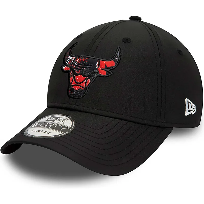 kasketter-buet-sort-justerbar-rem-9forty-print-infill-fra-chicago-bulls-nba-af-new-era