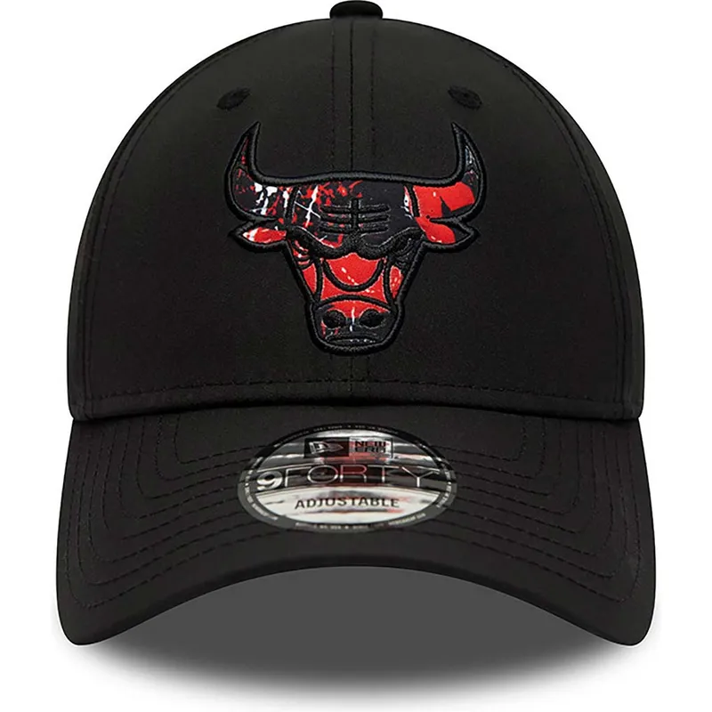 kasketter-buet-sort-justerbar-rem-9forty-print-infill-fra-chicago-bulls-nba-af-new-era
