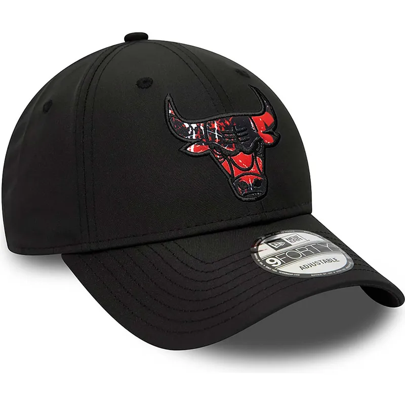 kasketter-buet-sort-justerbar-rem-9forty-print-infill-fra-chicago-bulls-nba-af-new-era