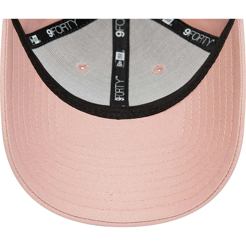 kasketter-buet-rosa-justerbar-rem-9forty-seasonal-fra-mclaren-racing-formula-1-af-new-era